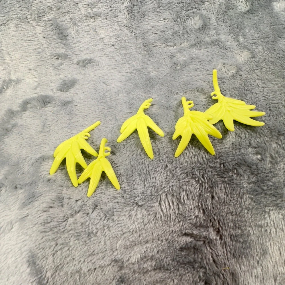 Barbie Baby Panda Playset Bamboo Leaves Replacement Parts‎ Lot of 5 Green